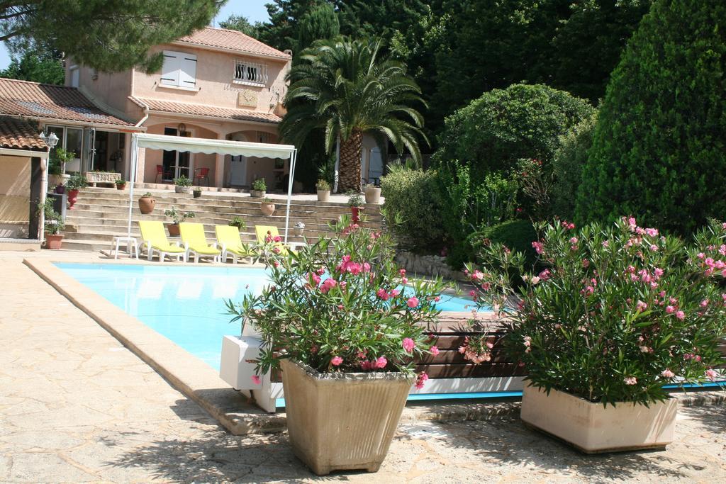 Villa Mas Des Petits Loups Cabrières Habitación foto